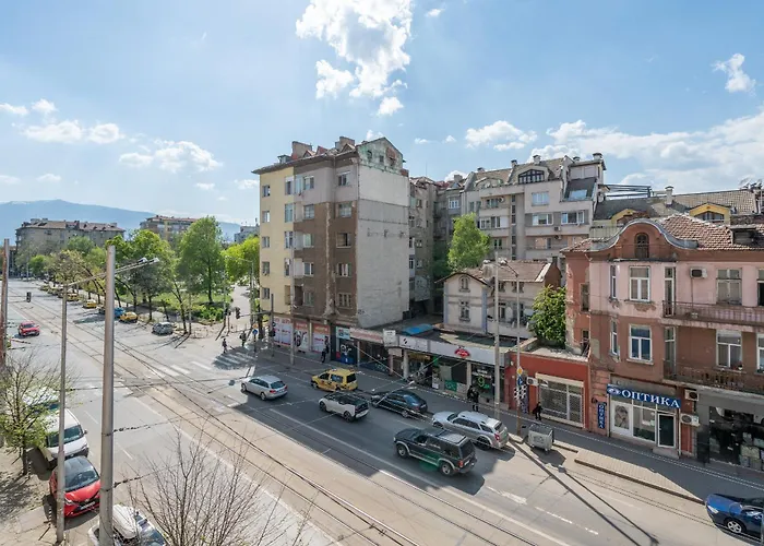 2Bdr District Apartment